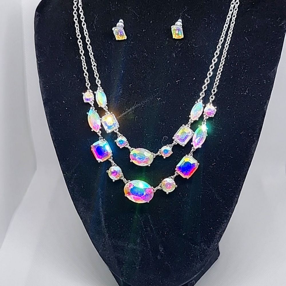 Necklace and Earring set